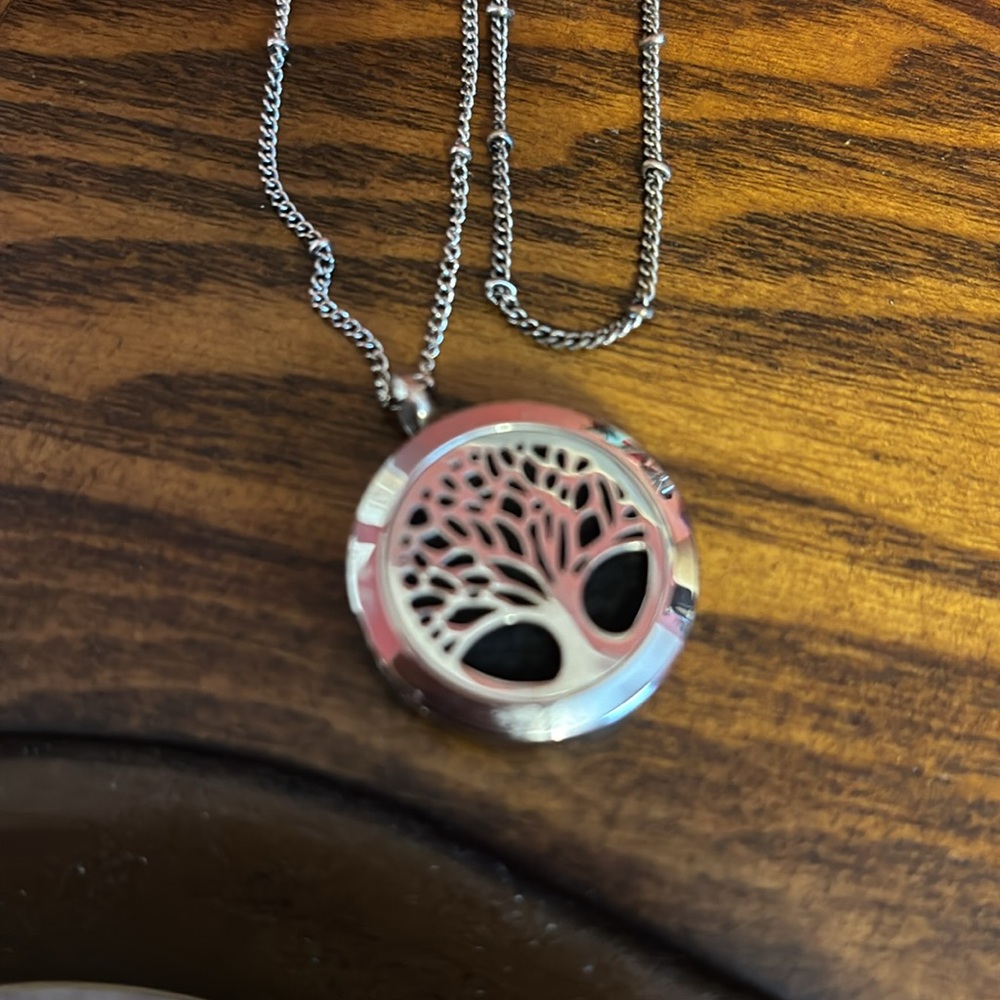 Silver Tree of Life Pendant diffuser Necklace and matching bracelet